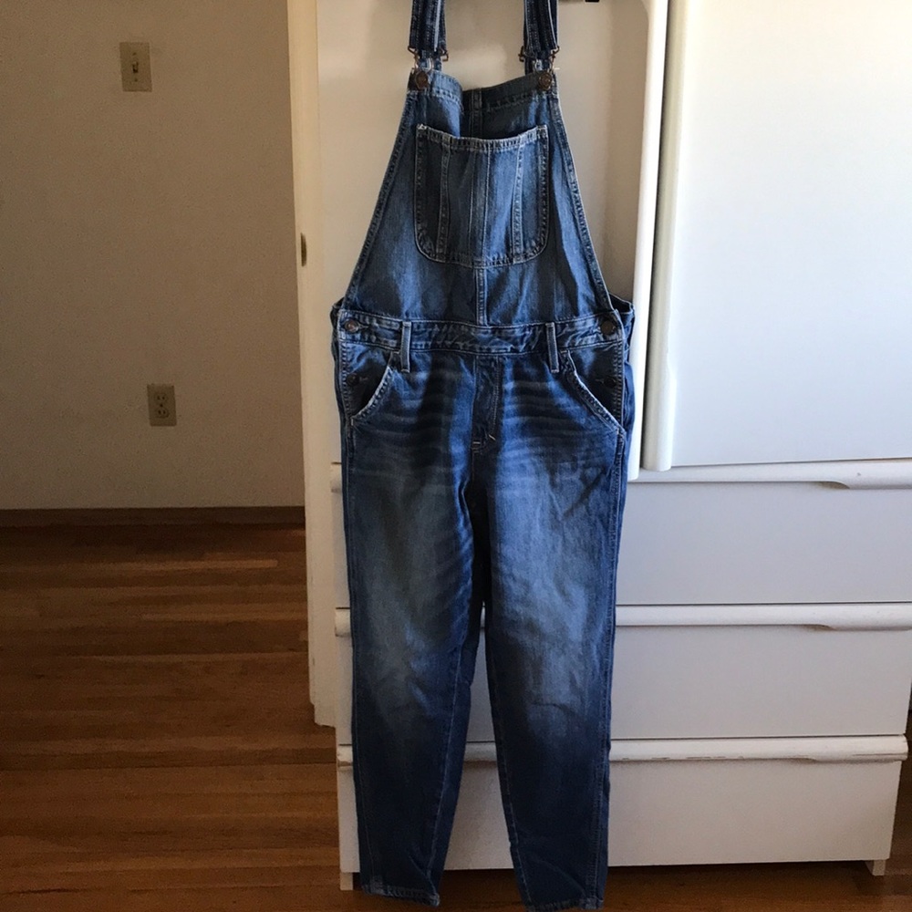 Ambercrombie & Fitch Denim Overalls Medium